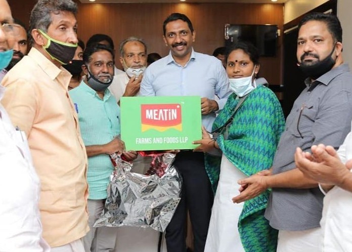 Ramya Haridas MP launches the logo of MEATiN FARMS & FOODS LLP 